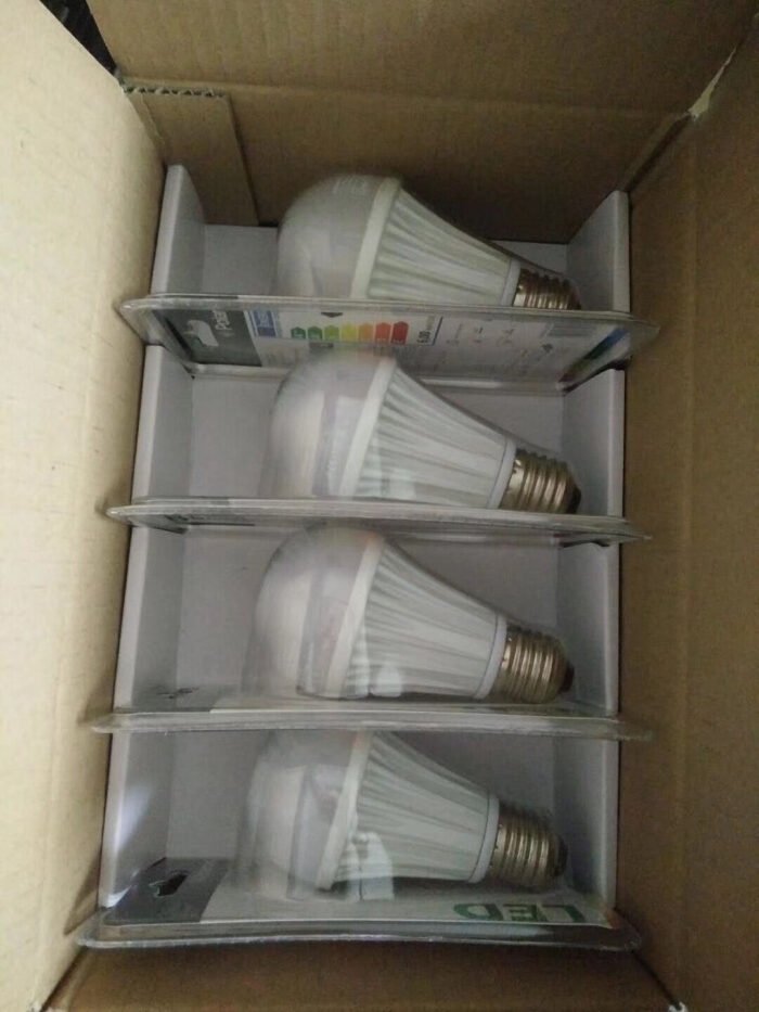 Synergy 21 LED Retrofit E27 Sensor Bulb - Image 4