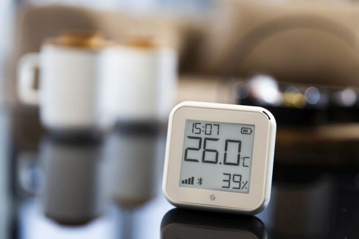 Shelly · Plug & Play · "H&T Gen. 3 Matte White" · Temperatur- & Feuchtigkeitssensor · WLAN · BT · USB C / Batterie (n.e.) - Image 7