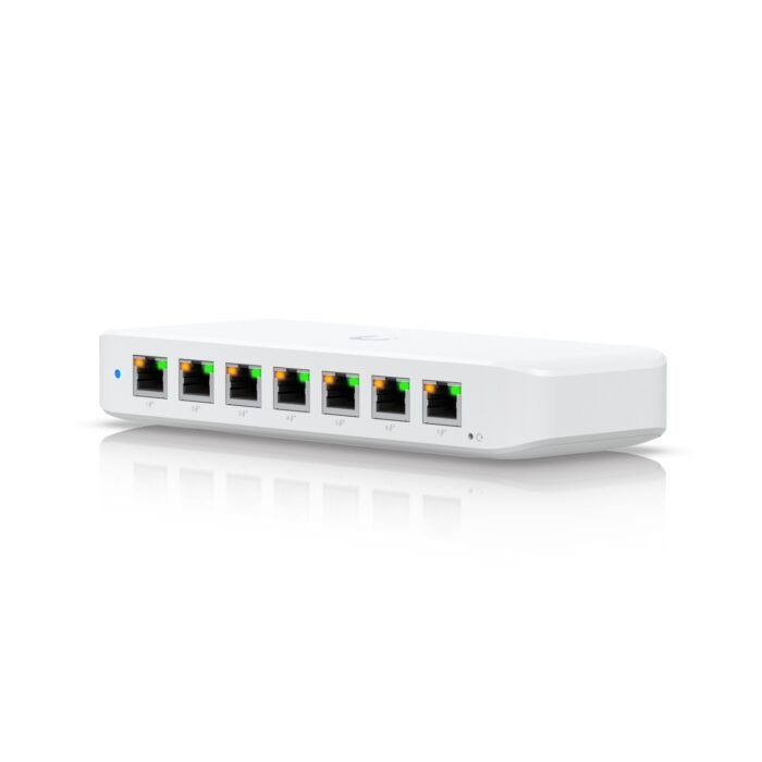 Ubiquiti Switch full managed Layer2 8 Port &bull 8x GbE &bull PoE Budget 202W &bull 7x PoE at &bull 1x PoE bt In &bull Desktop & - Image 2