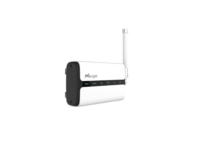 UG65-L04AF-915M-EA POE / Wi-Fi / LTE **US Version**